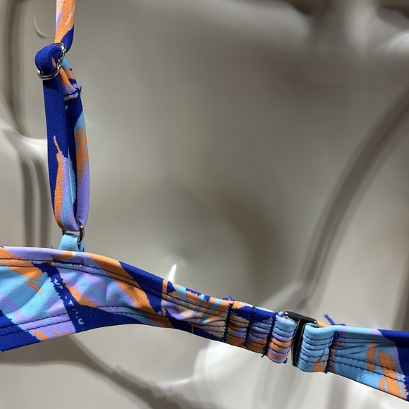 Cupshe High Waist ruffle trim,removable pads bralette top,adjustable straps - Picture 8 of 13